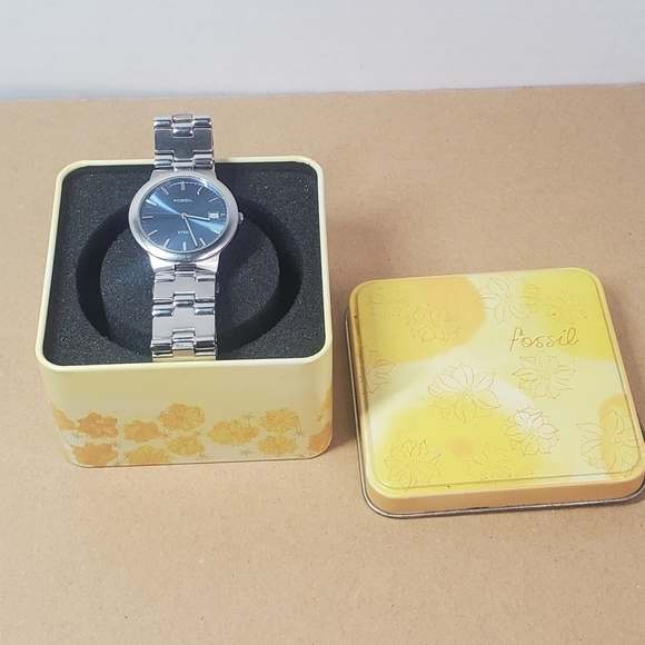 Fossil Women FS-2760 Arkitekt Solid Stainless Steel Blue Dial 50/165 Watch. Used - Picture 1 of 9